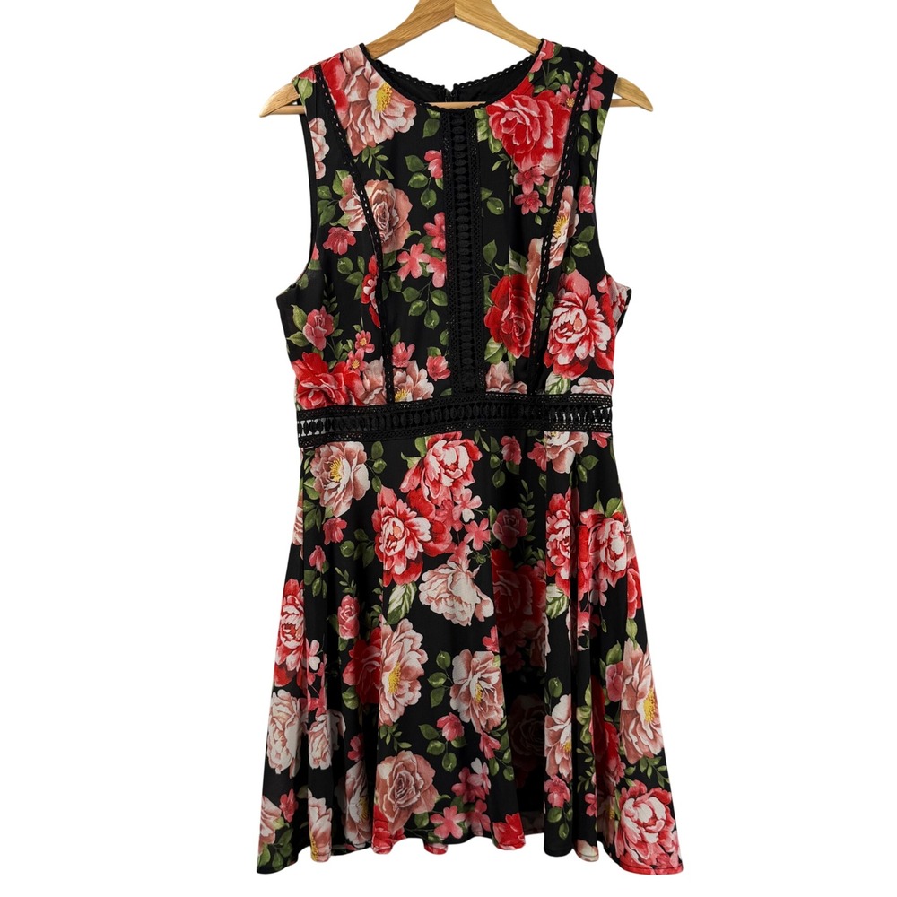 Disney Princess Womens L Beauty &‎ Beast Rose Crochet Trim Fit & Flare Dress